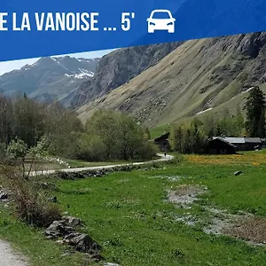 Visite Virtuelle Moderne Vue Montagnes Garage 2 Balcons 8pers Paradiski Appartement
